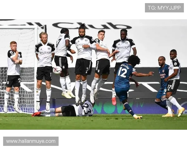 切尔西迎强敌鏖战英超赛场巅峰对决再掀豪门风云