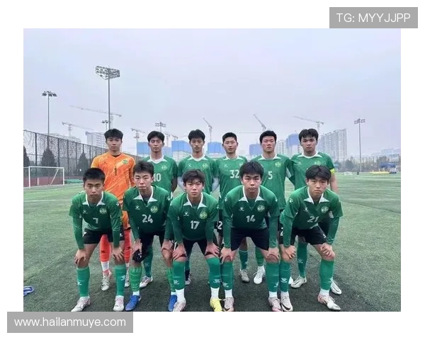 西安足球队在最新足球状态排行榜中荣登第八名展现出强劲实力与潜力